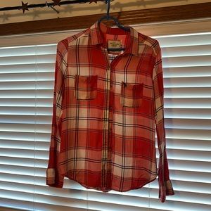 Women’s Abercrombie soft lightweight flannel shirt. Size small